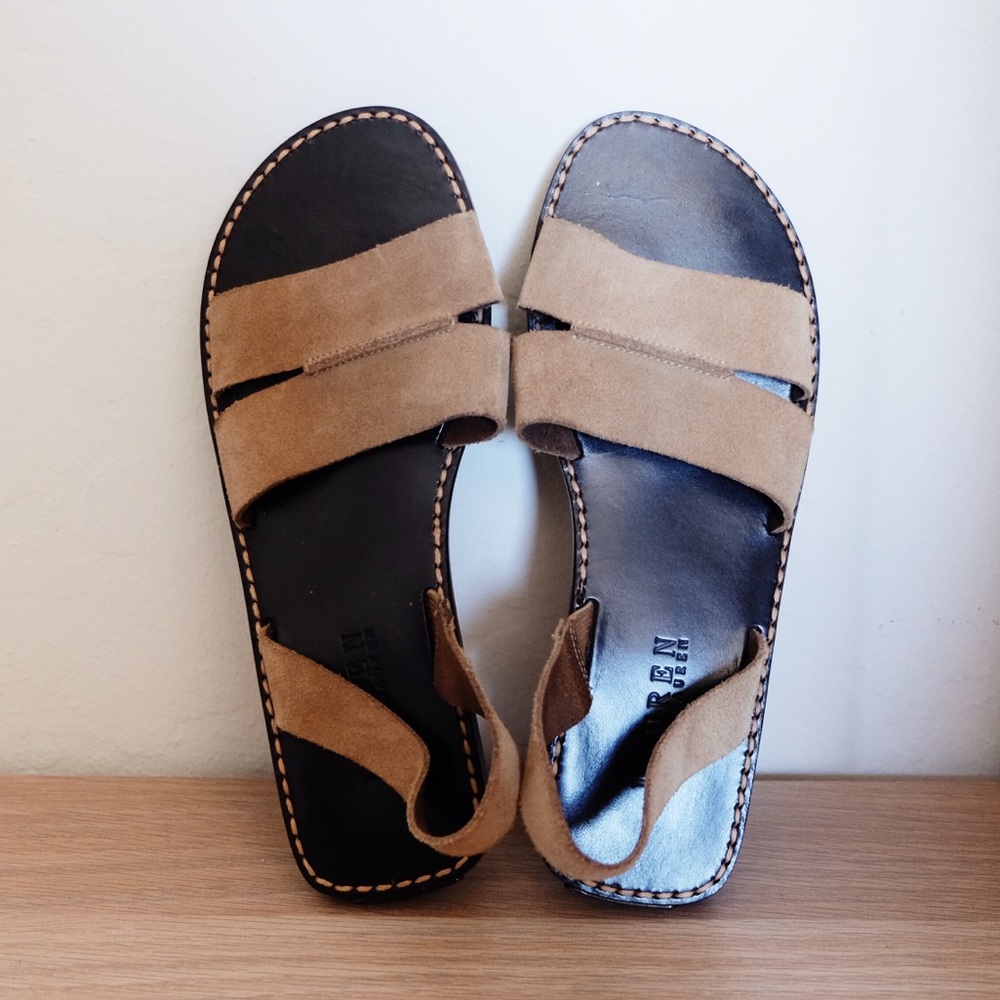 CLEARANCE NWOT Ralph Lauren Suede Flat Sandals